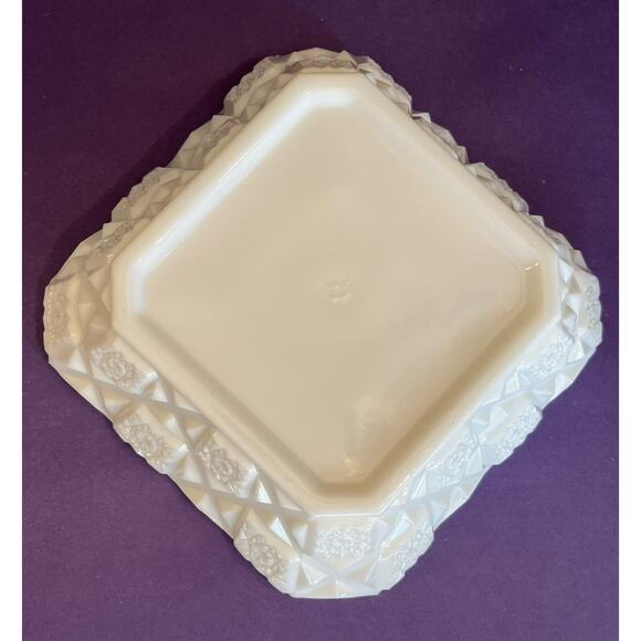 Vtg Westmoreland Old Quilt White Milk Glass Medium Square Ashtray Block & Star - Picture 3 of 4